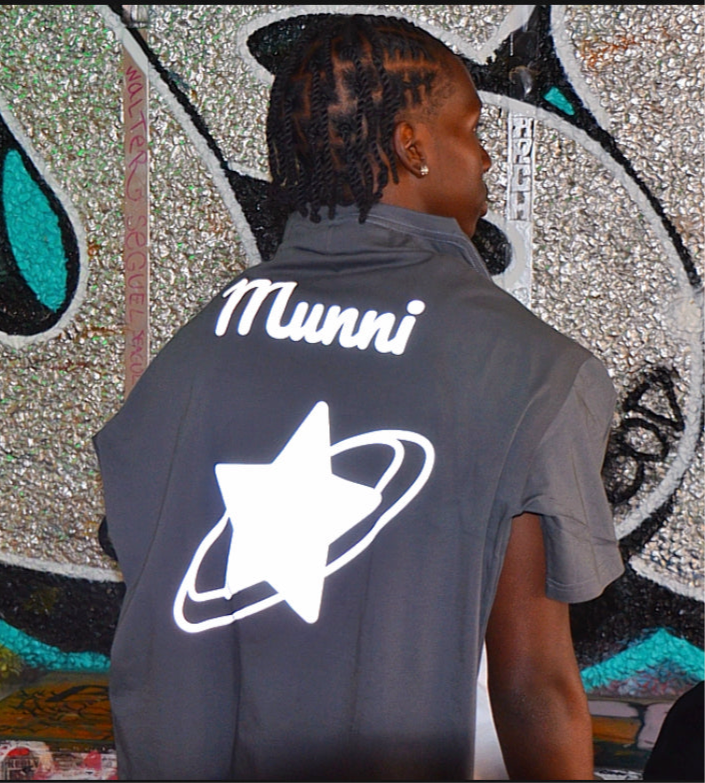 MUNNI Galaxy Tee - Charcoal Grey