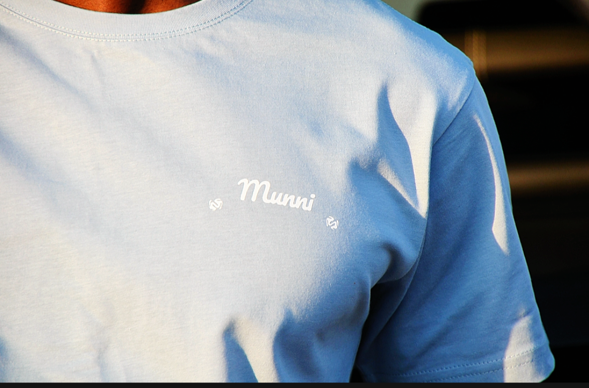 MUNNI Galaxy Tee - Baby blue