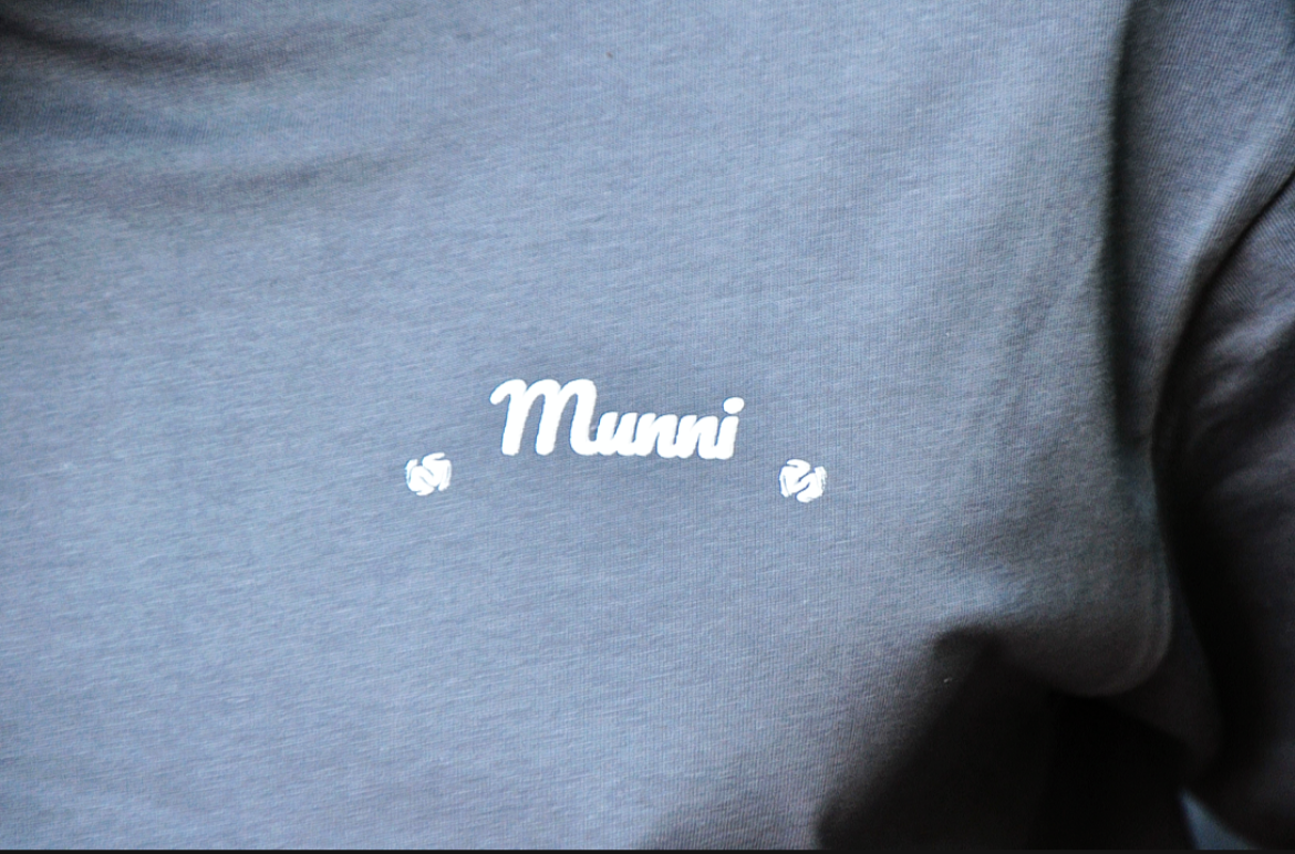 MUNNI Galaxy Tee - Charcoal Grey