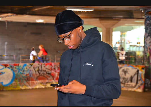 MUNNI Galaxy Hoodie - black